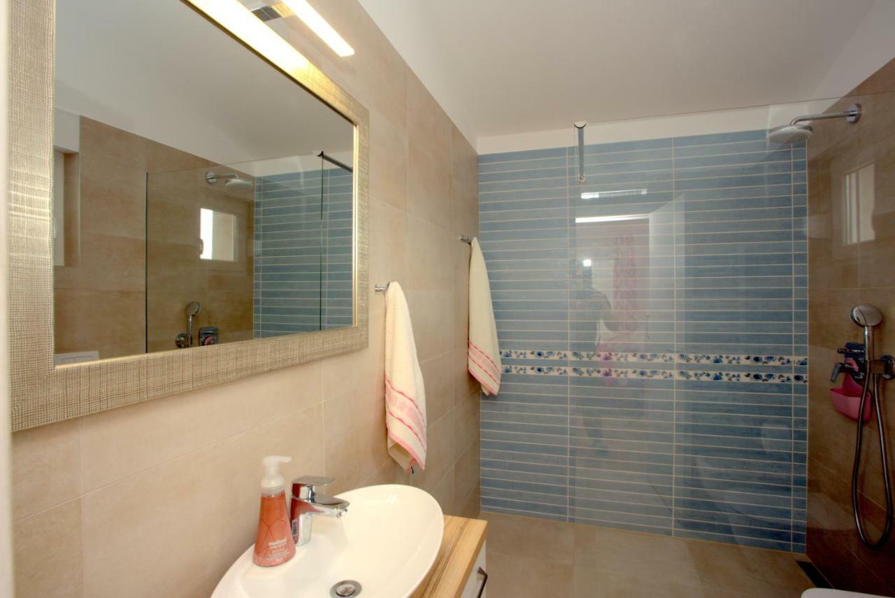 Luxury Villa Lidija Brzac Ngoại thất bức ảnh